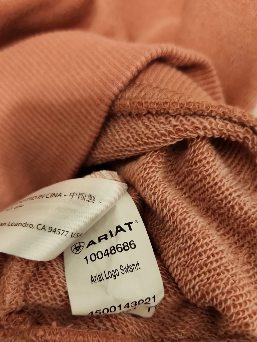 Ariat Women’s Crewneck Logo Sweatershirt in Dusty Rose - Picture 9 of 12
